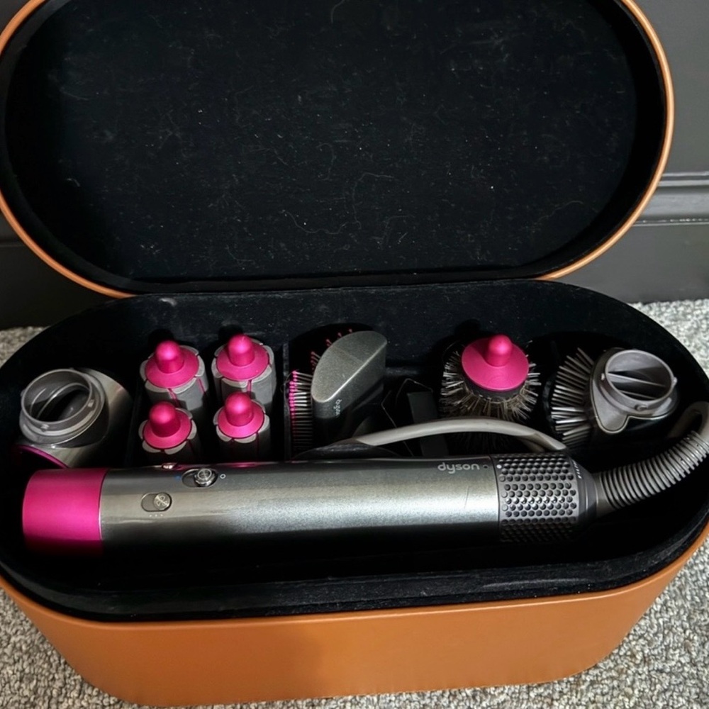 Dyson Airwrap-! READ DESCRIPTION!